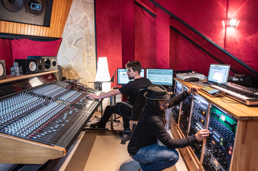 Shaman Studio : réalisez vos projets musicaux et audios à Bordeaux !